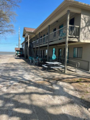 Lake Point Motel